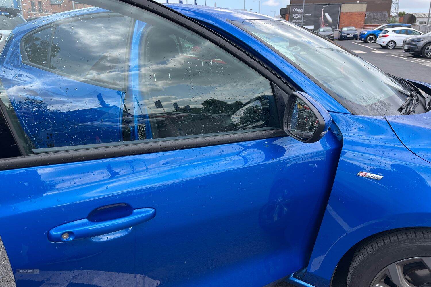 Dec 2023 Ford Focus 1.0 EcoBoost Hybrid mHEV ST-Line 5dr