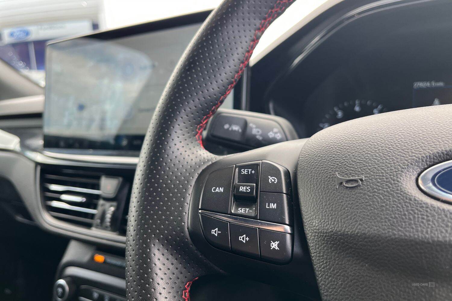 Dec 2023 Ford Focus 1.0 EcoBoost Hybrid mHEV ST-Line 5dr
