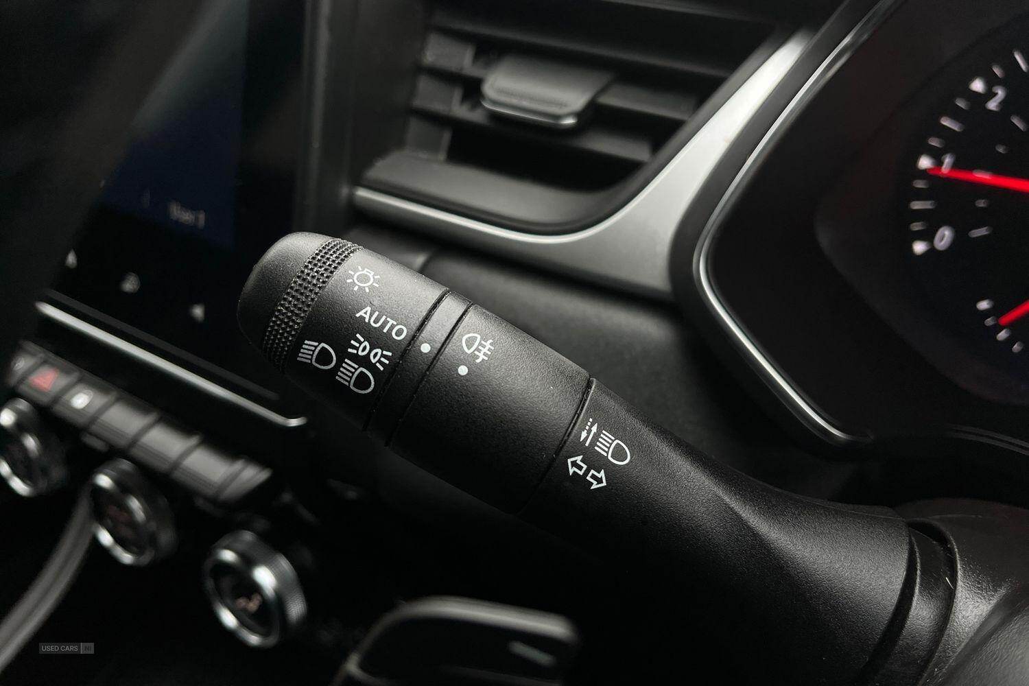 Feb 2022 Renault Captur 1.3 TCE 140 Iconic 5dr EDC