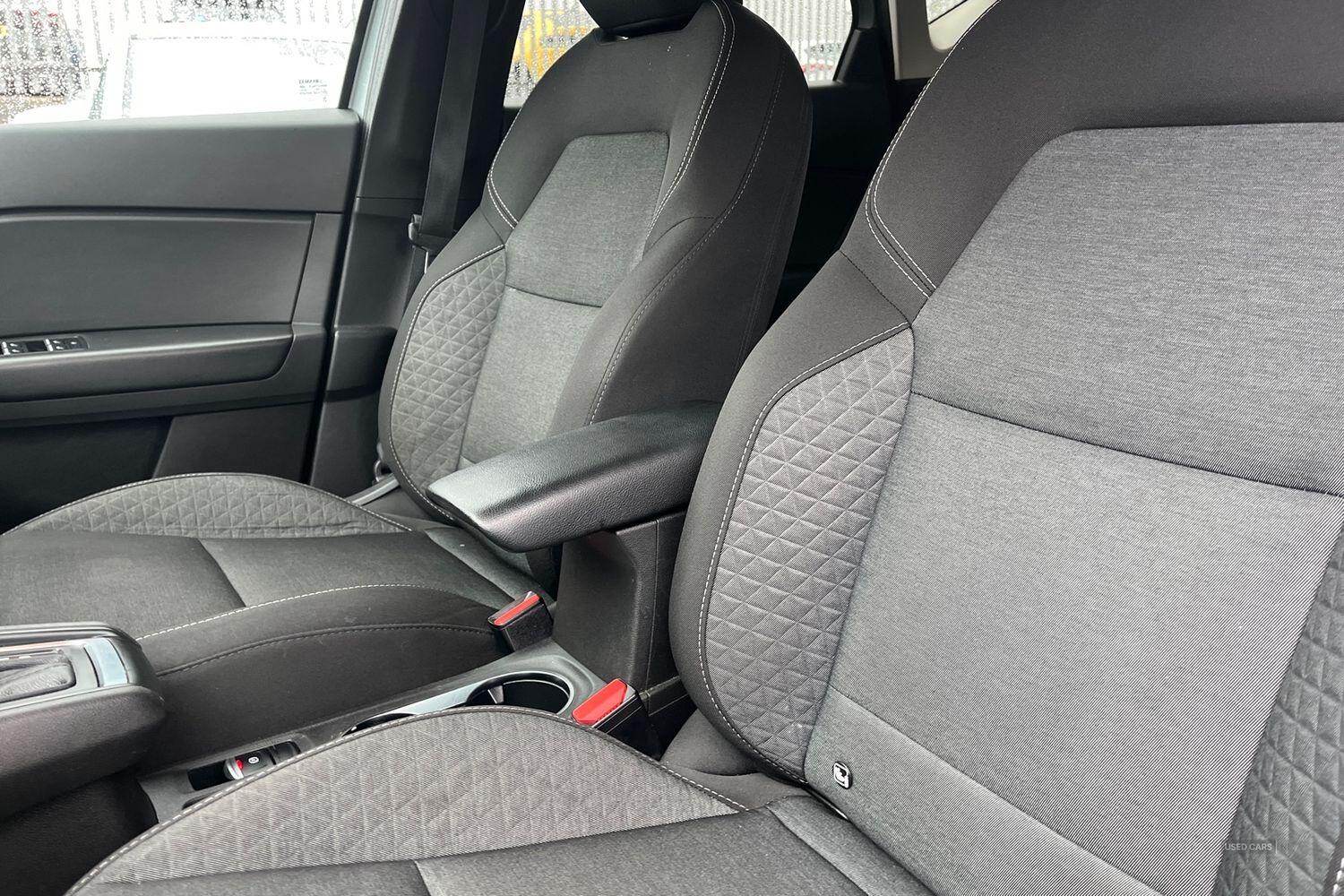 Feb 2022 Renault Captur 1.3 TCE 140 Iconic 5dr EDC
