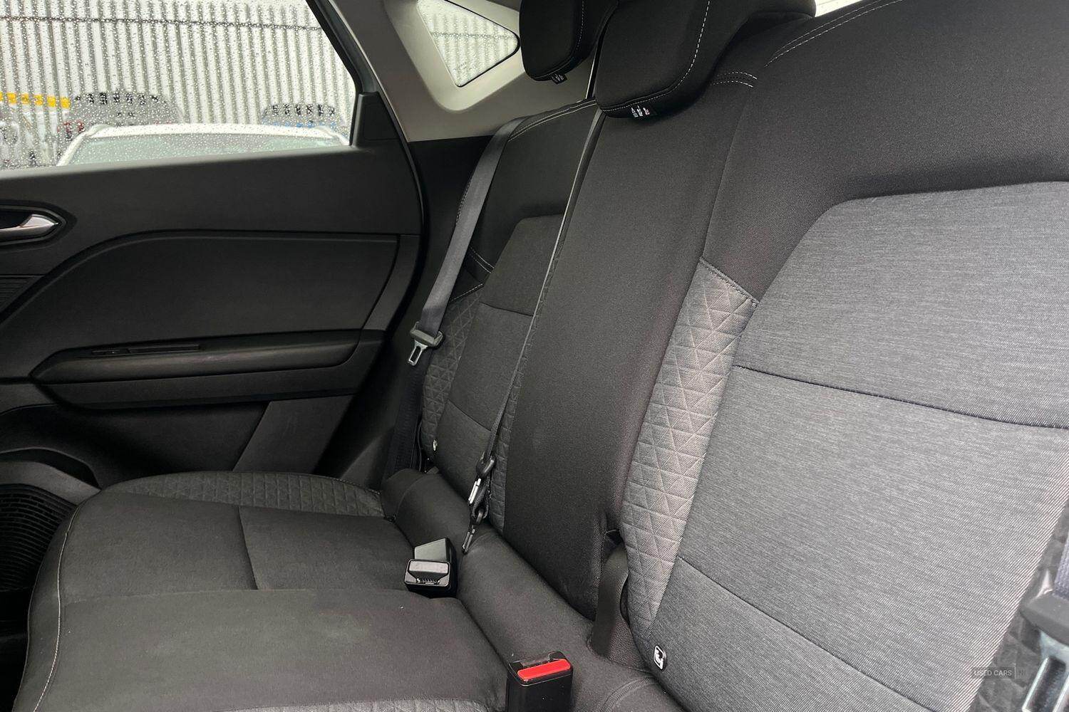 Feb 2022 Renault Captur 1.3 TCE 140 Iconic 5dr EDC