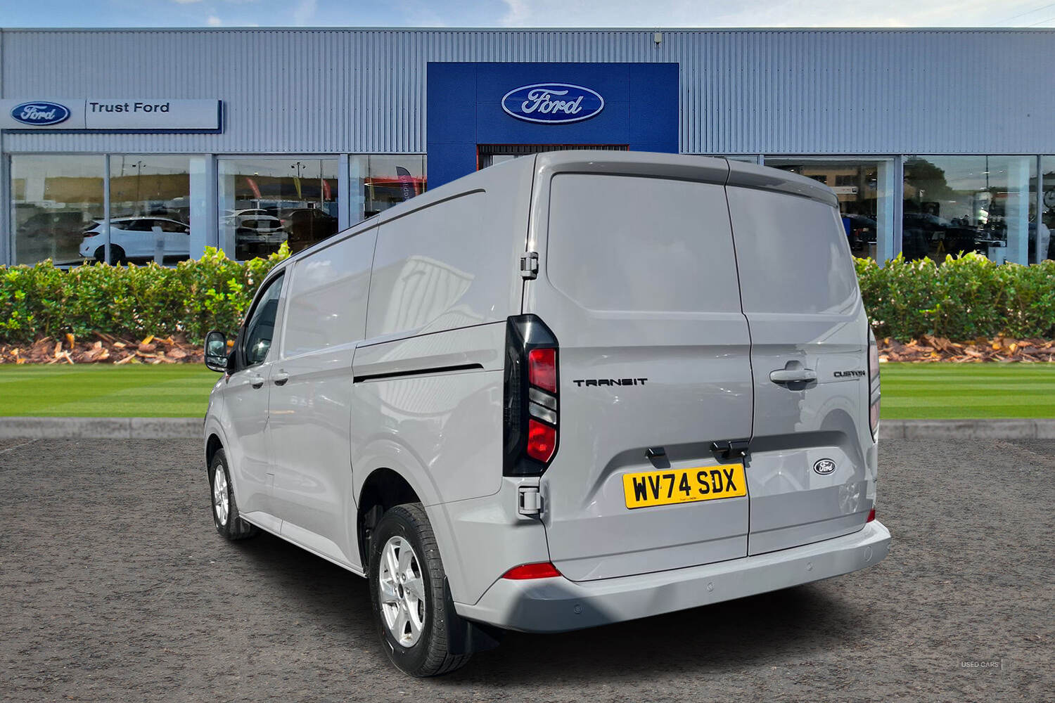 Sep 2024 Ford Transit Custom 2.0 EcoBlue 136ps H1 Van Limited Auto