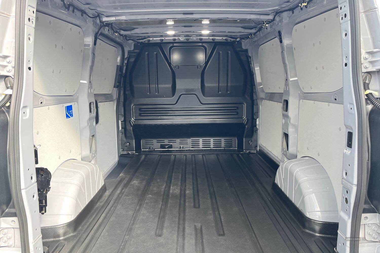 Sep 2024 Ford Transit Custom 2.0 EcoBlue 136ps H1 Van Limited Auto