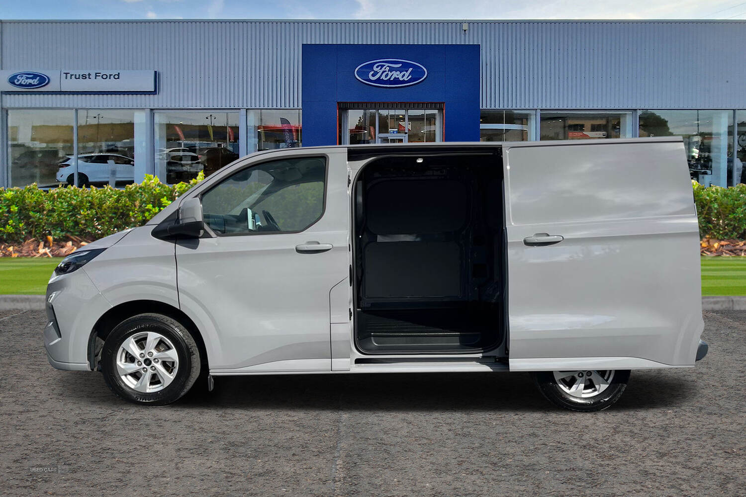 Sep 2024 Ford Transit Custom 2.0 EcoBlue 136ps H1 Van Limited Auto