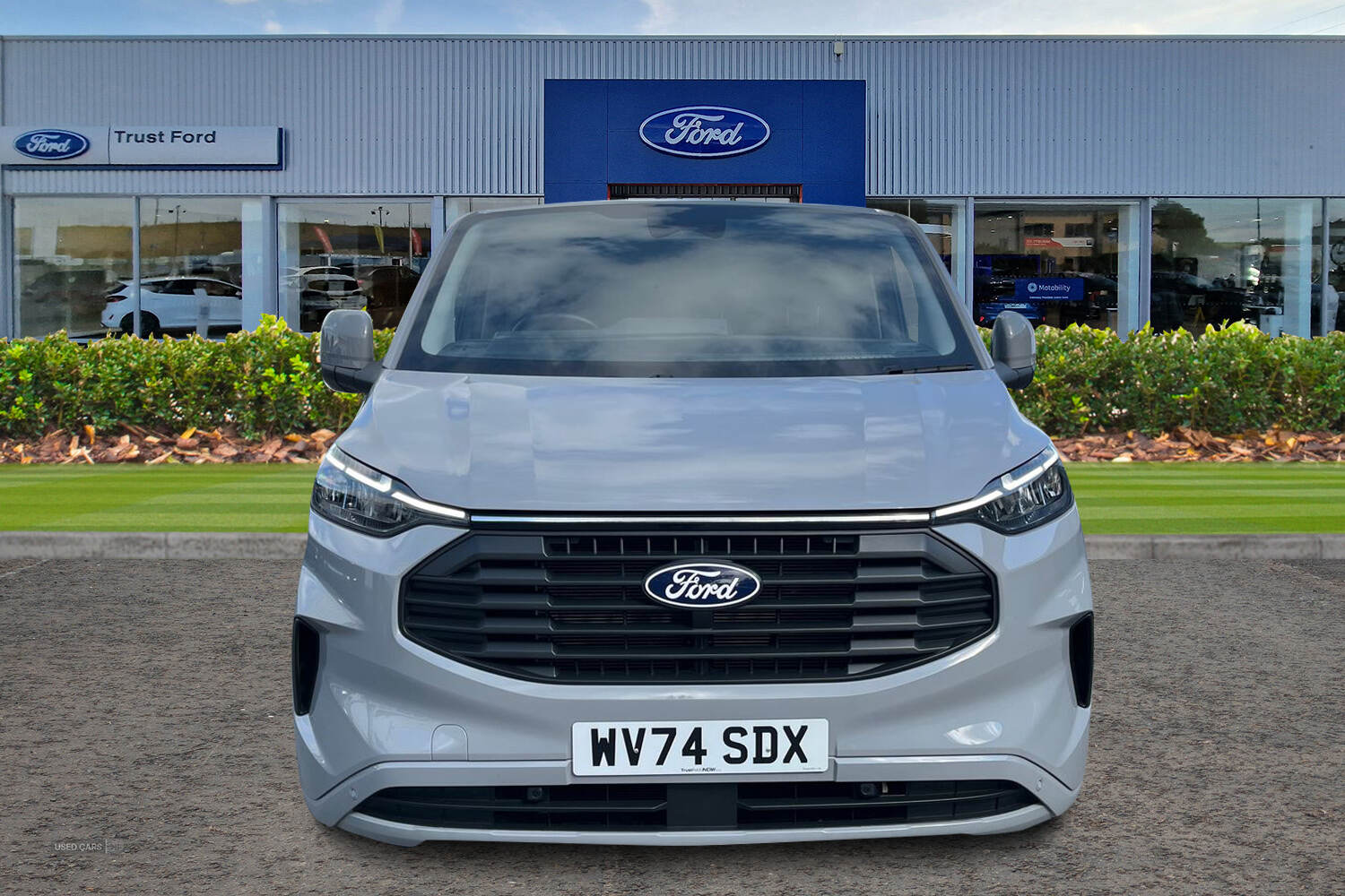 Sep 2024 Ford Transit Custom 2.0 EcoBlue 136ps H1 Van Limited Auto