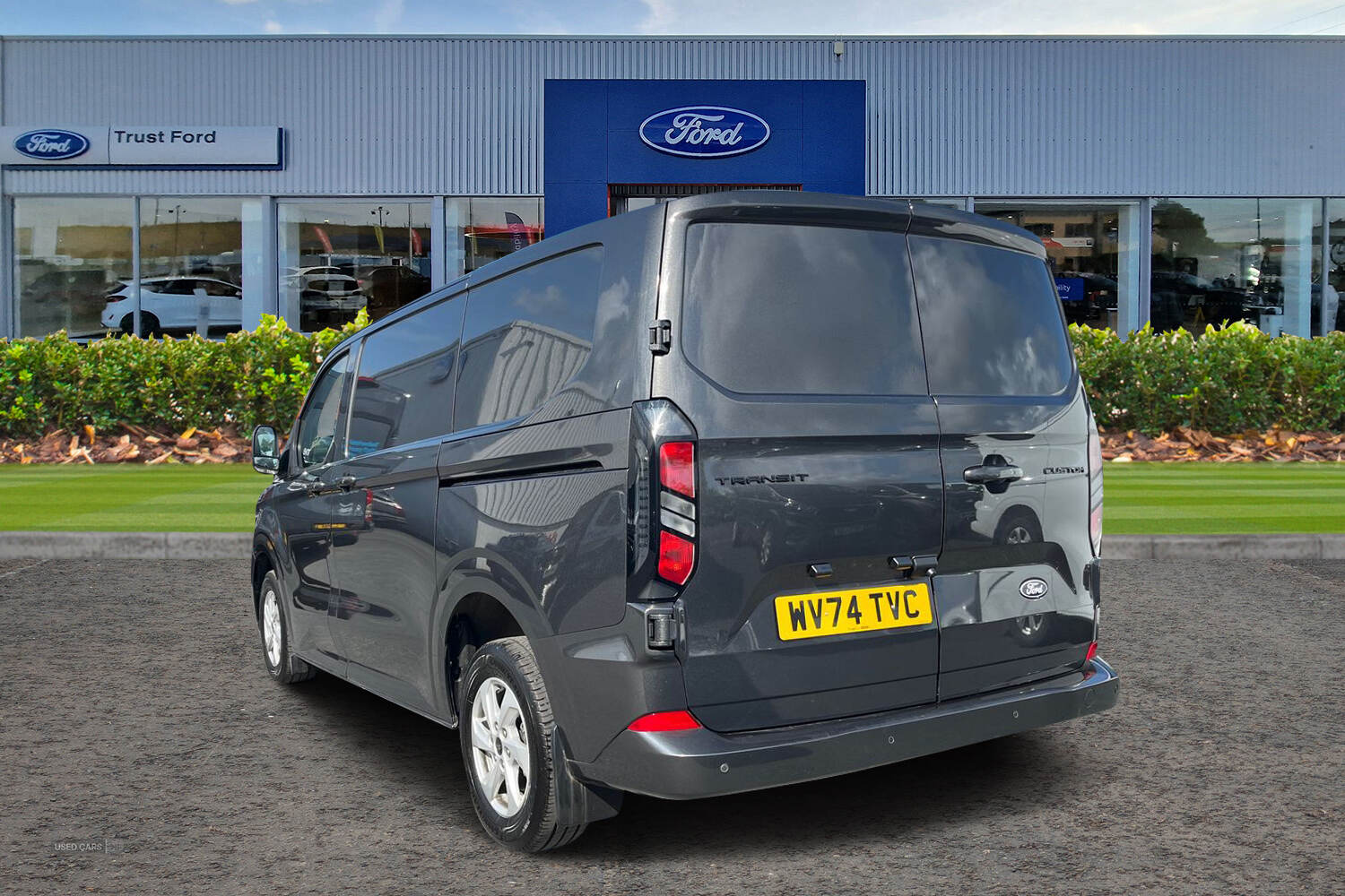 Oct 2024 Ford Transit Custom 2.0 EcoBlue 136ps H1 Van Limited Auto