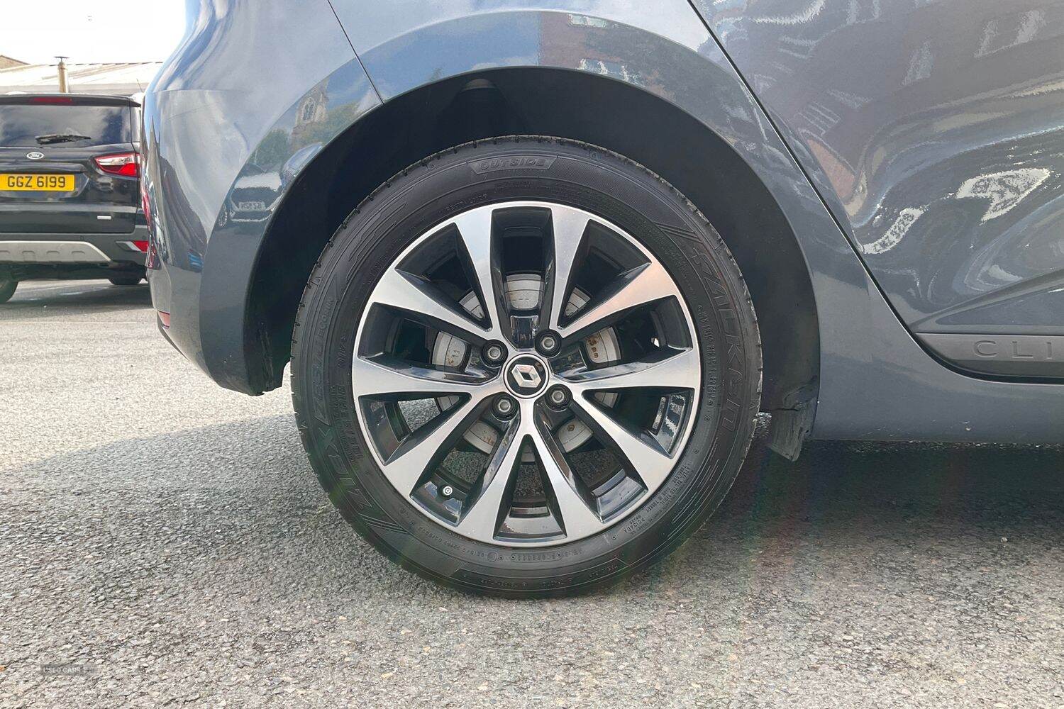 Sep 2022 Renault Clio 1.6 E-TECH full hybrid 145 Evolution 5dr Auto