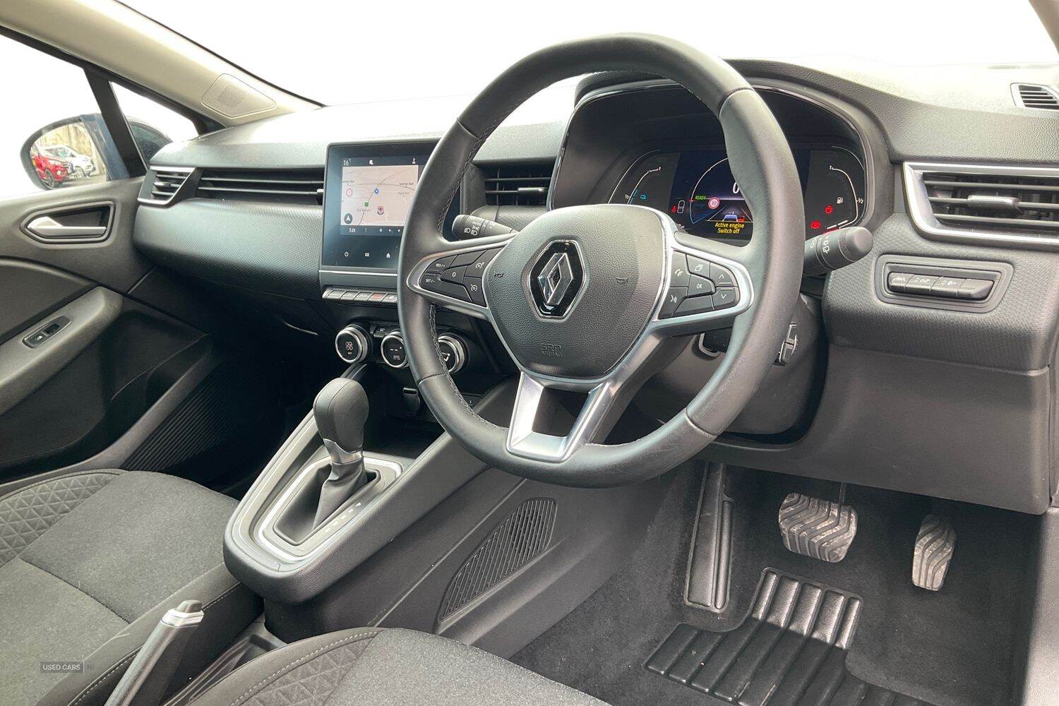 Sep 2022 Renault Clio 1.6 E-TECH full hybrid 145 Evolution 5dr Auto