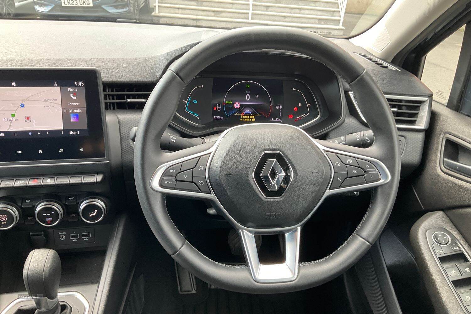 Sep 2022 Renault Clio 1.6 E-TECH full hybrid 145 Evolution 5dr Auto