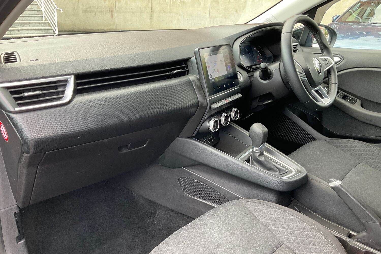 Sep 2022 Renault Clio 1.6 E-TECH full hybrid 145 Evolution 5dr Auto