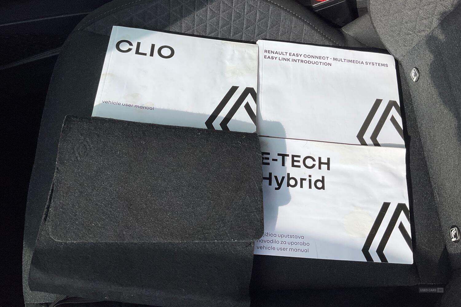Sep 2022 Renault Clio 1.6 E-TECH full hybrid 145 Evolution 5dr Auto