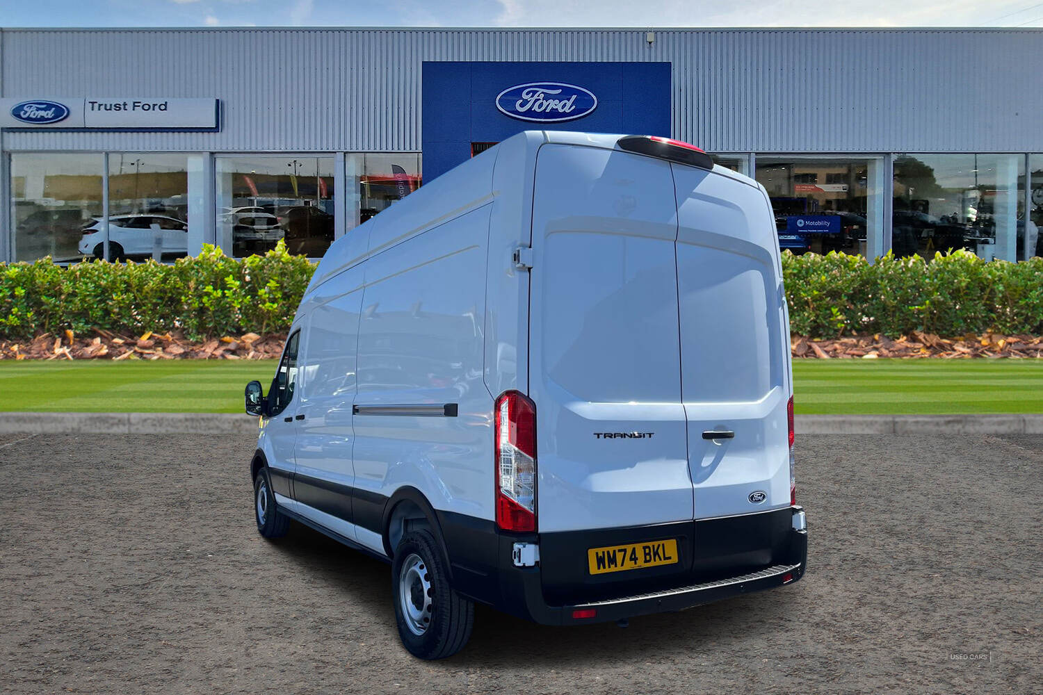 Nov 2024 Ford Transit 2.0 EcoBlue 130ps H3 Leader Van [DAP]