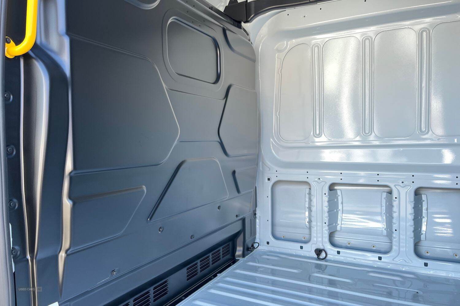 Nov 2024 Ford Transit 2.0 EcoBlue 130ps H3 Leader Van [DAP]