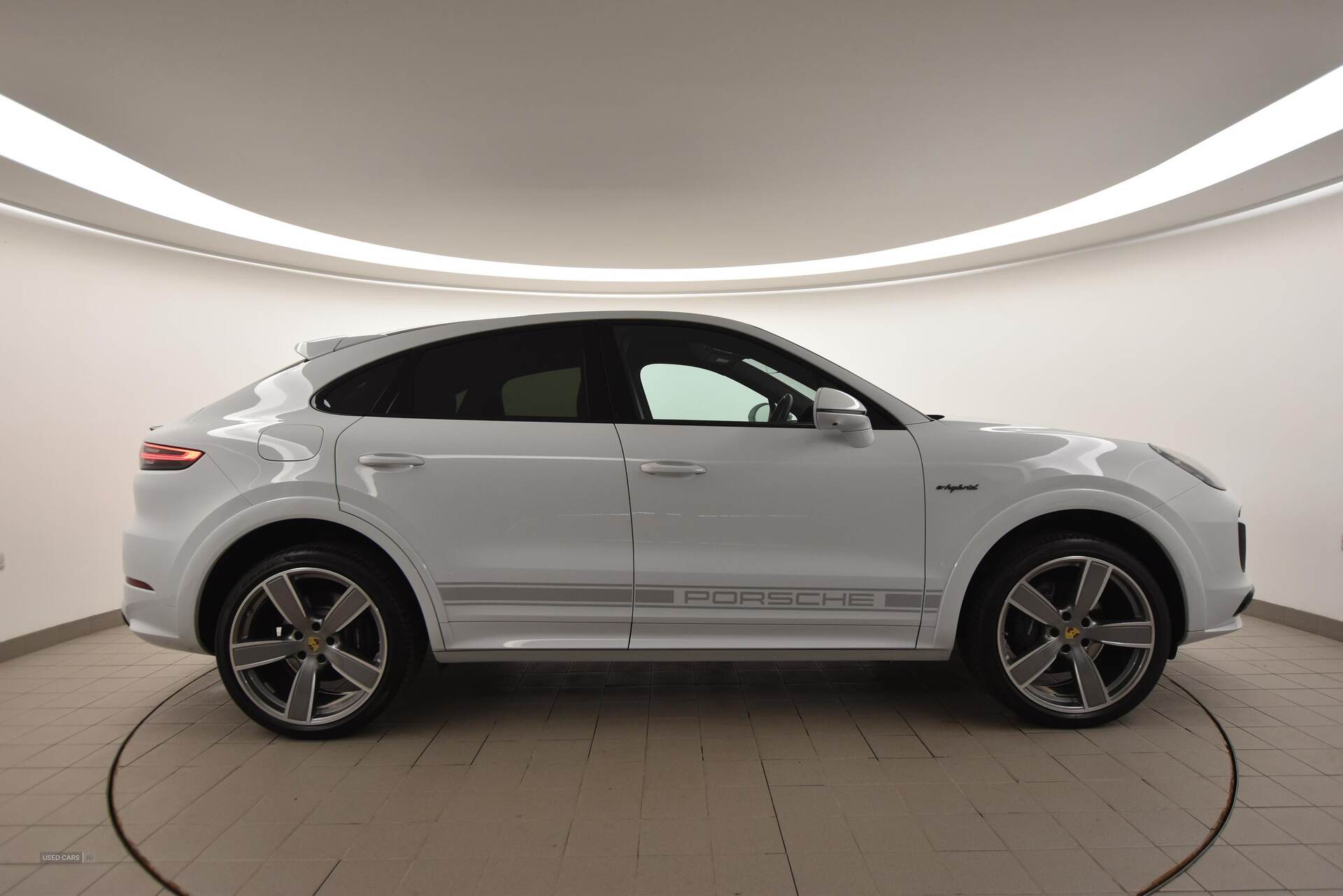 2023 Porsche Cayenne E-Hybrid Platinum Edition 5dr Tiptronic S