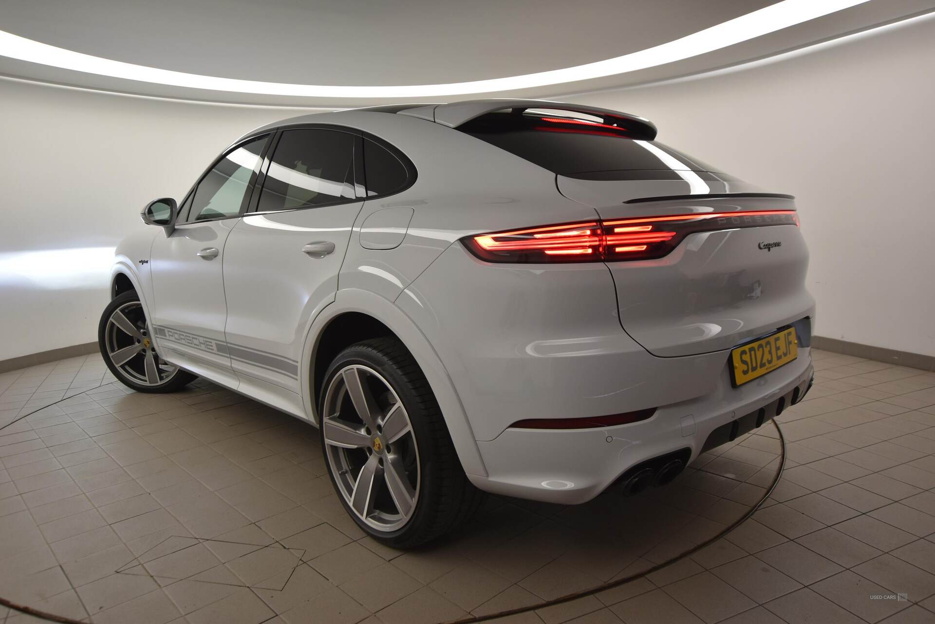 2023 Porsche Cayenne E-Hybrid Platinum Edition 5dr Tiptronic S