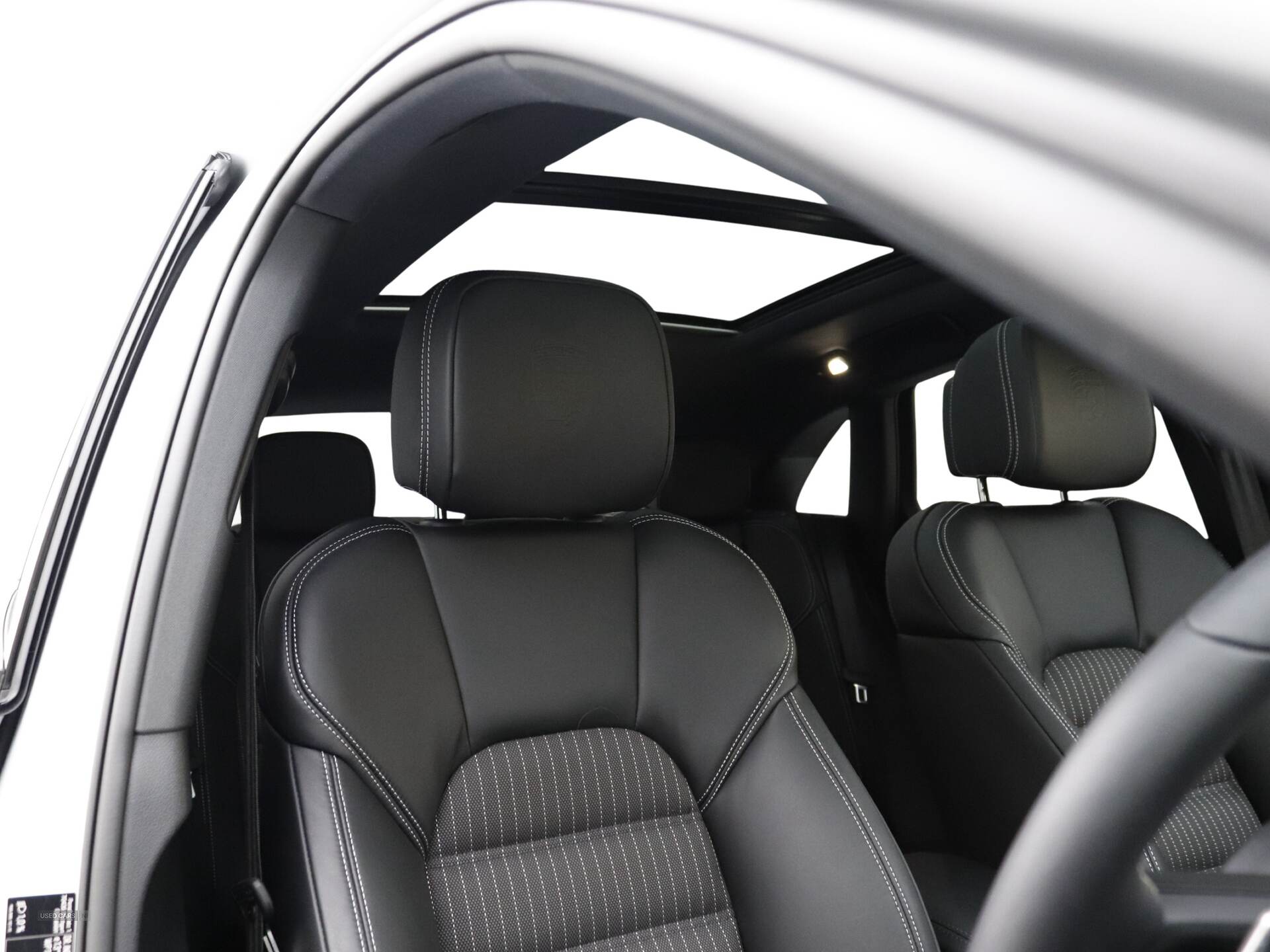 Mar 2024 Porsche Macan T 5dr PDK