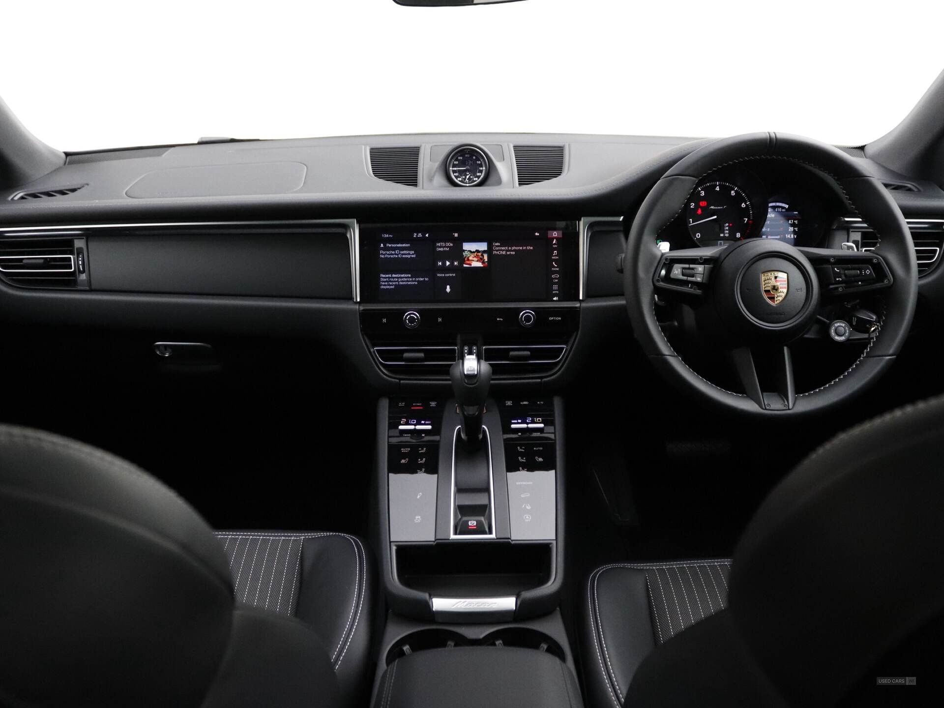 Mar 2024 Porsche Macan T 5dr PDK