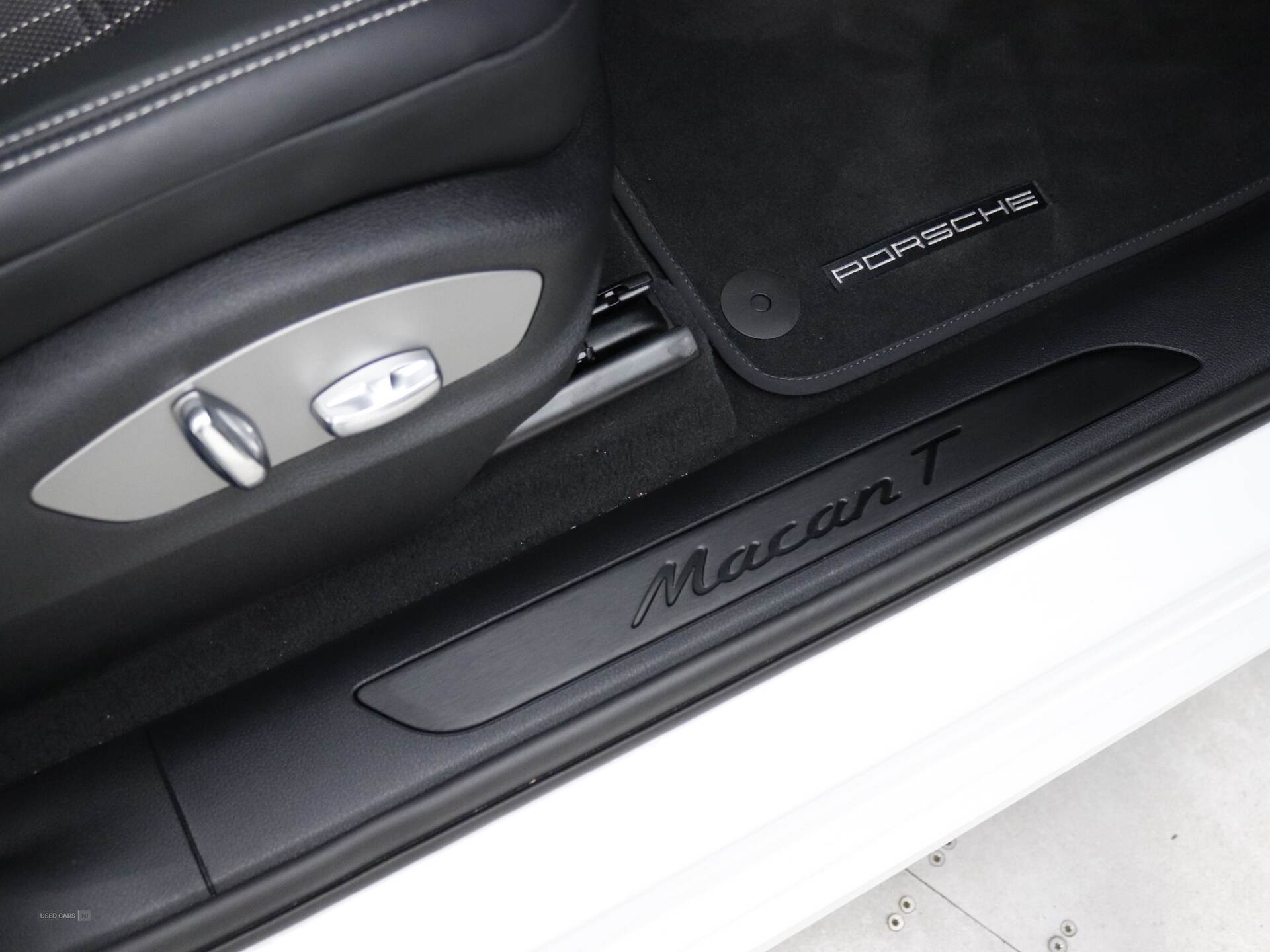 Mar 2024 Porsche Macan T 5dr PDK