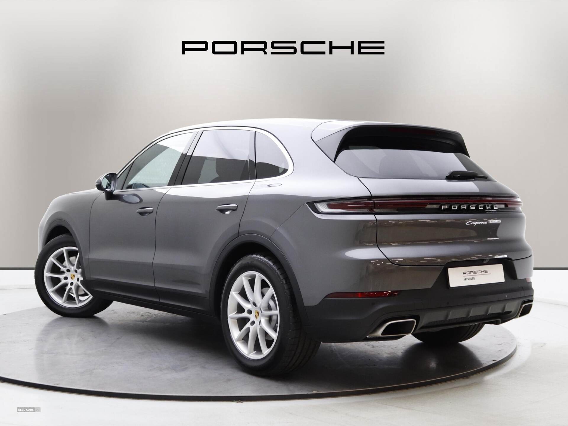 Dec 2023 Porsche Cayenne 5dr Tiptronic S