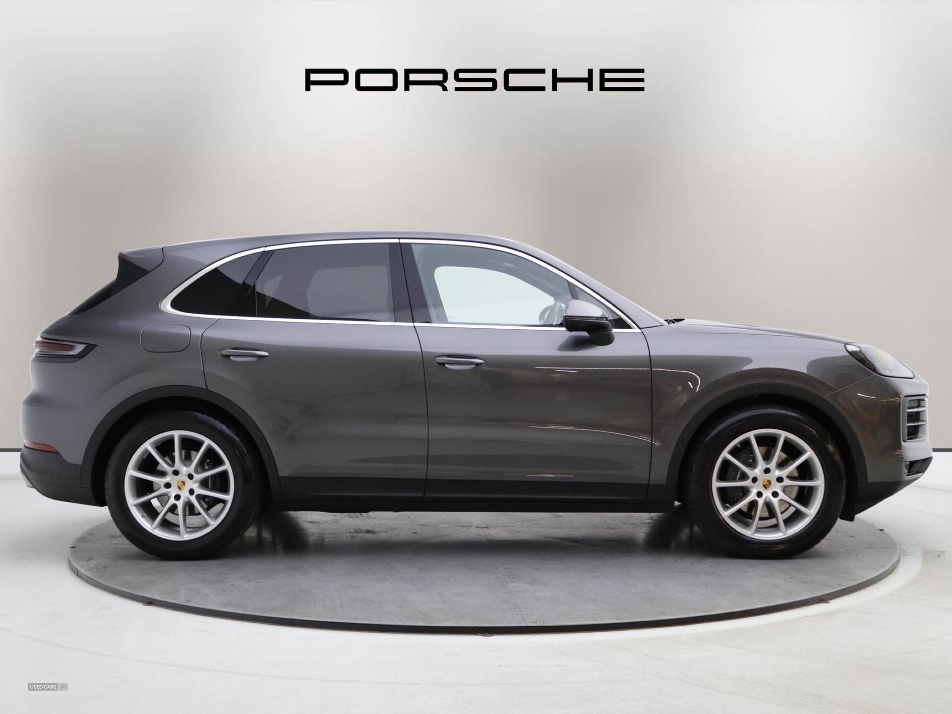 Dec 2023 Porsche Cayenne 5dr Tiptronic S