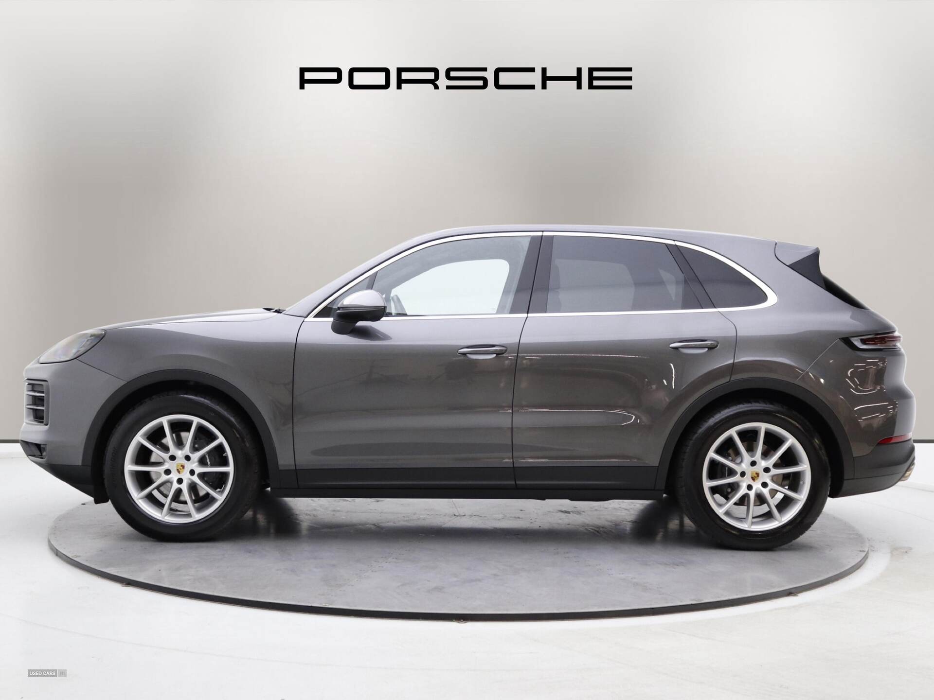 Dec 2023 Porsche Cayenne 5dr Tiptronic S