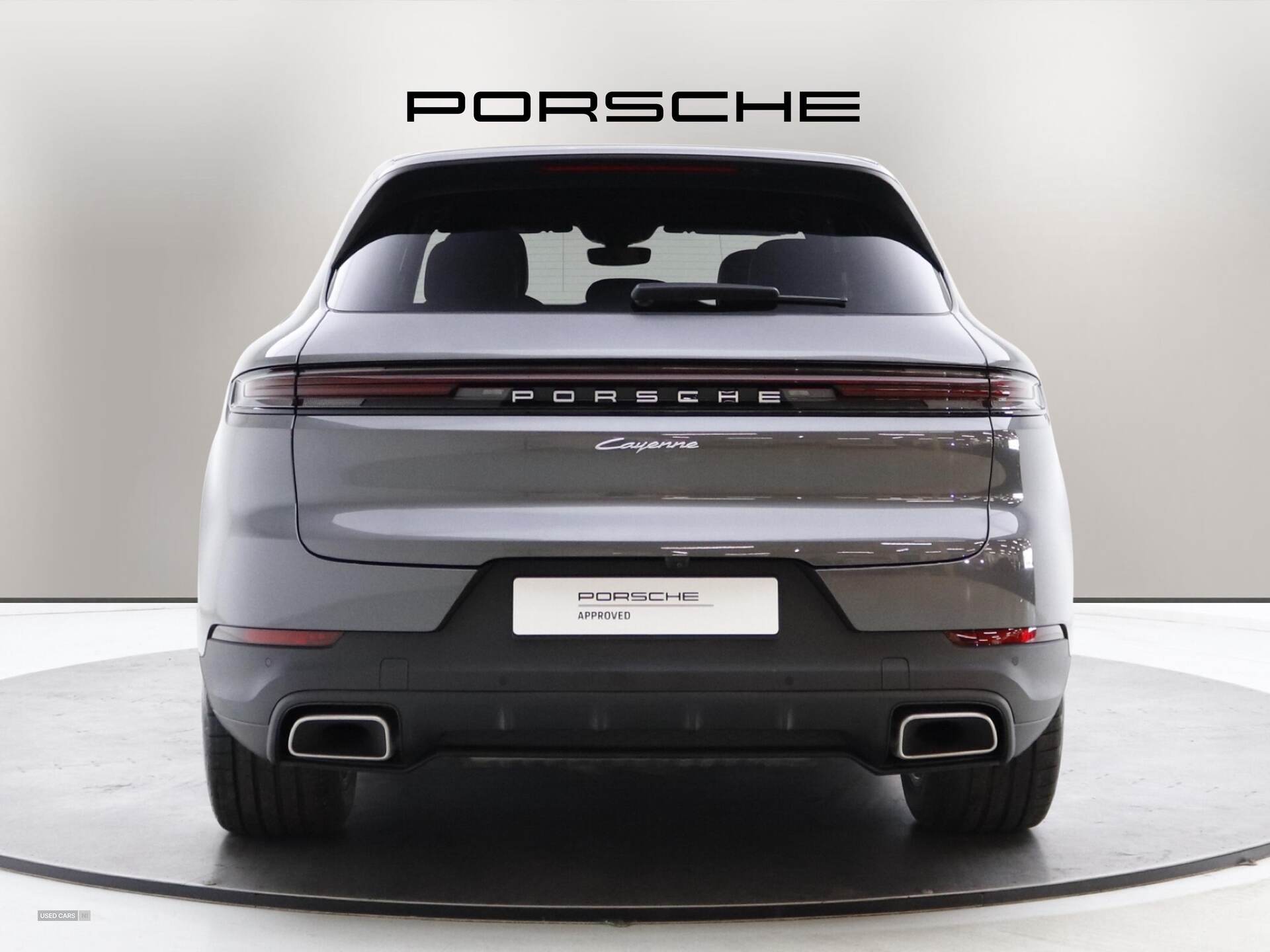 Dec 2023 Porsche Cayenne 5dr Tiptronic S