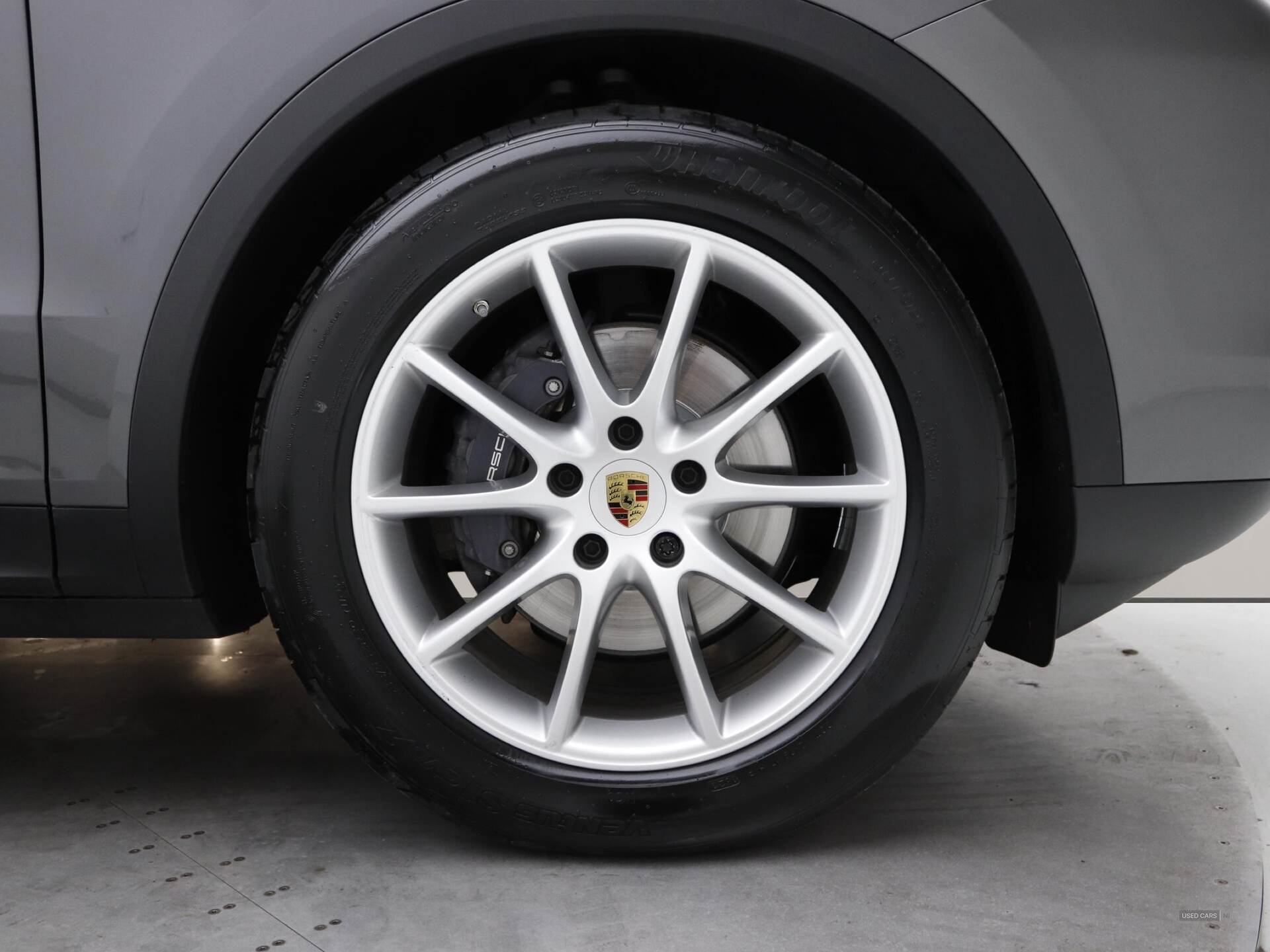 Dec 2023 Porsche Cayenne 5dr Tiptronic S