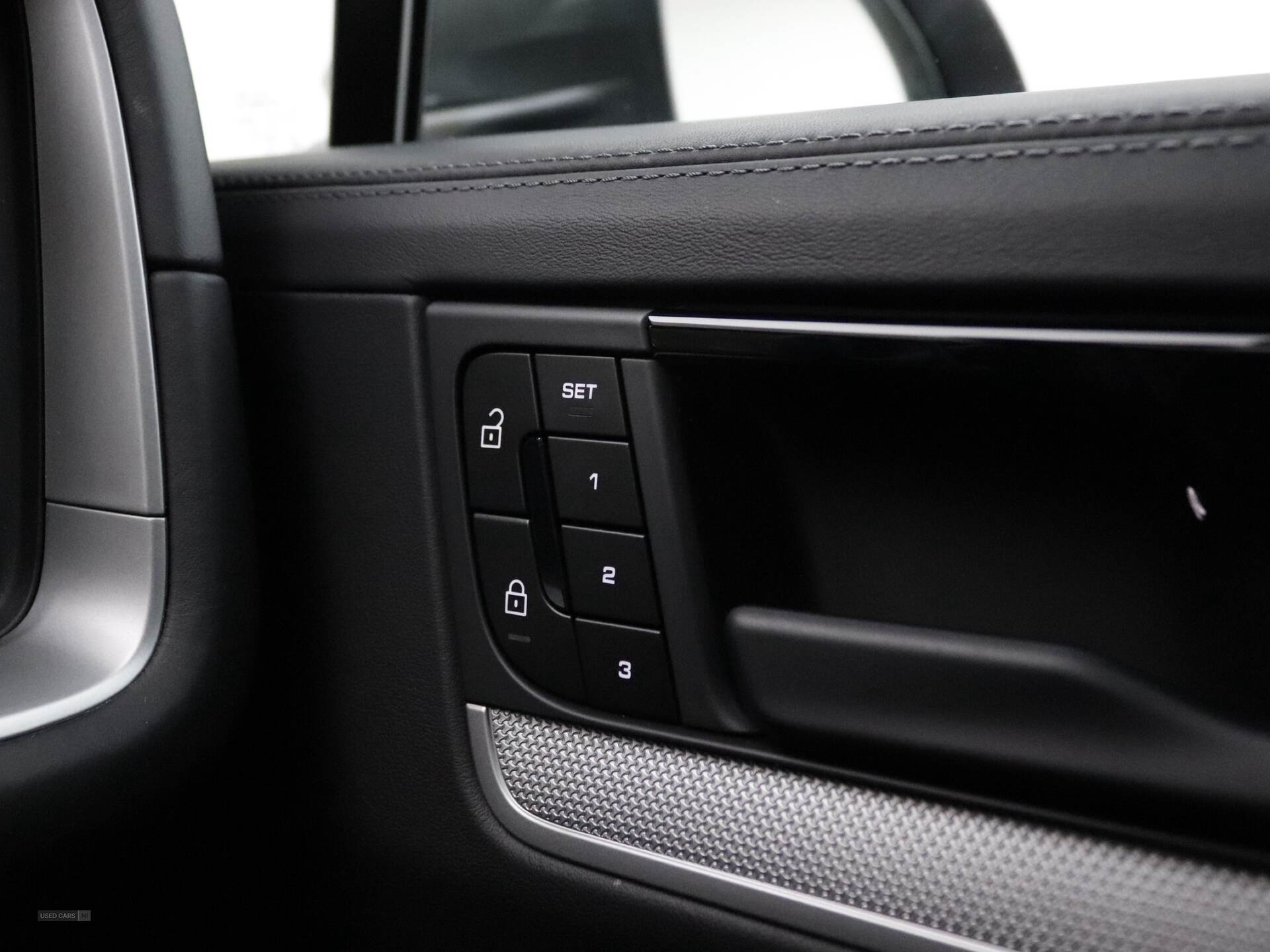 Dec 2023 Porsche Cayenne 5dr Tiptronic S