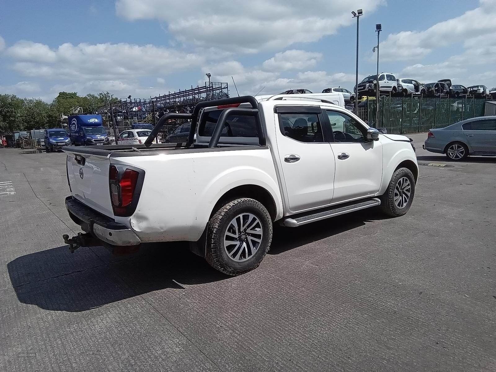 Jun 2016 Nissan NP300 Double Cab Pick Up Tekna 2.3dCi 190 4WD Auto