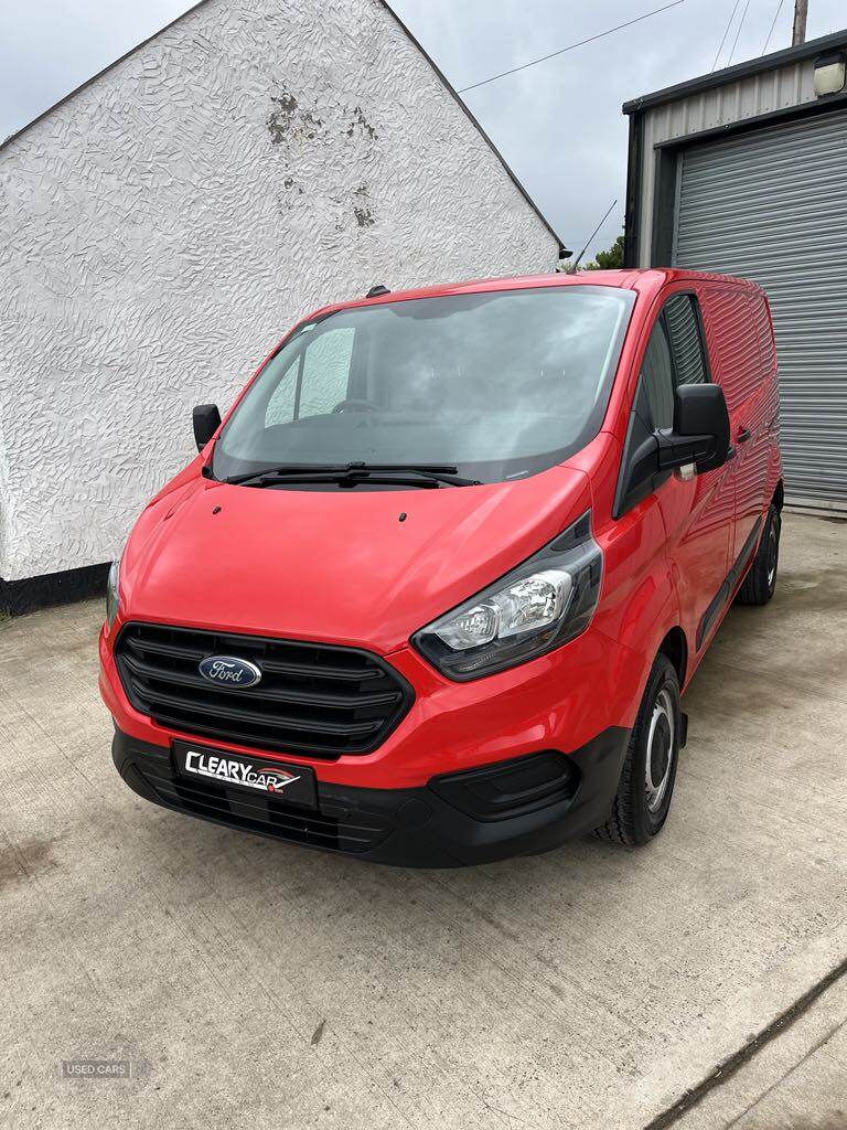 Oct 2019 Ford Transit Custom 2.0 EcoBlue 105ps Low Roof Leader Van