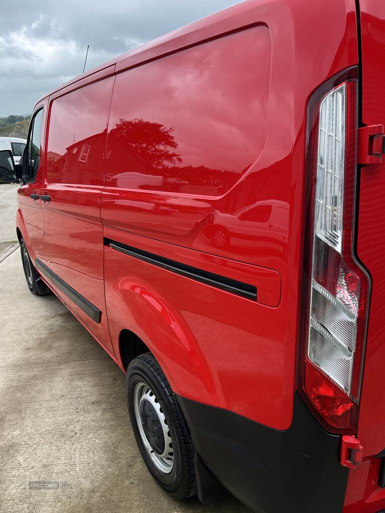 Oct 2019 Ford Transit Custom 2.0 EcoBlue 105ps Low Roof Leader Van