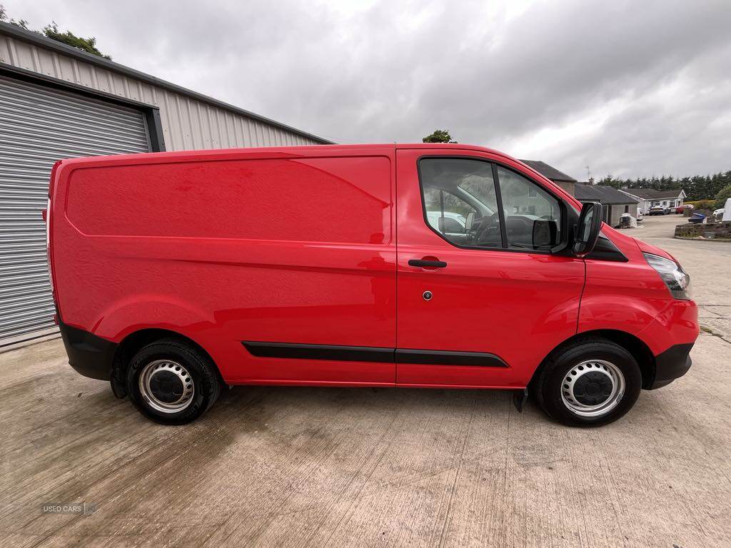 Oct 2019 Ford Transit Custom 2.0 EcoBlue 105ps Low Roof Leader Van