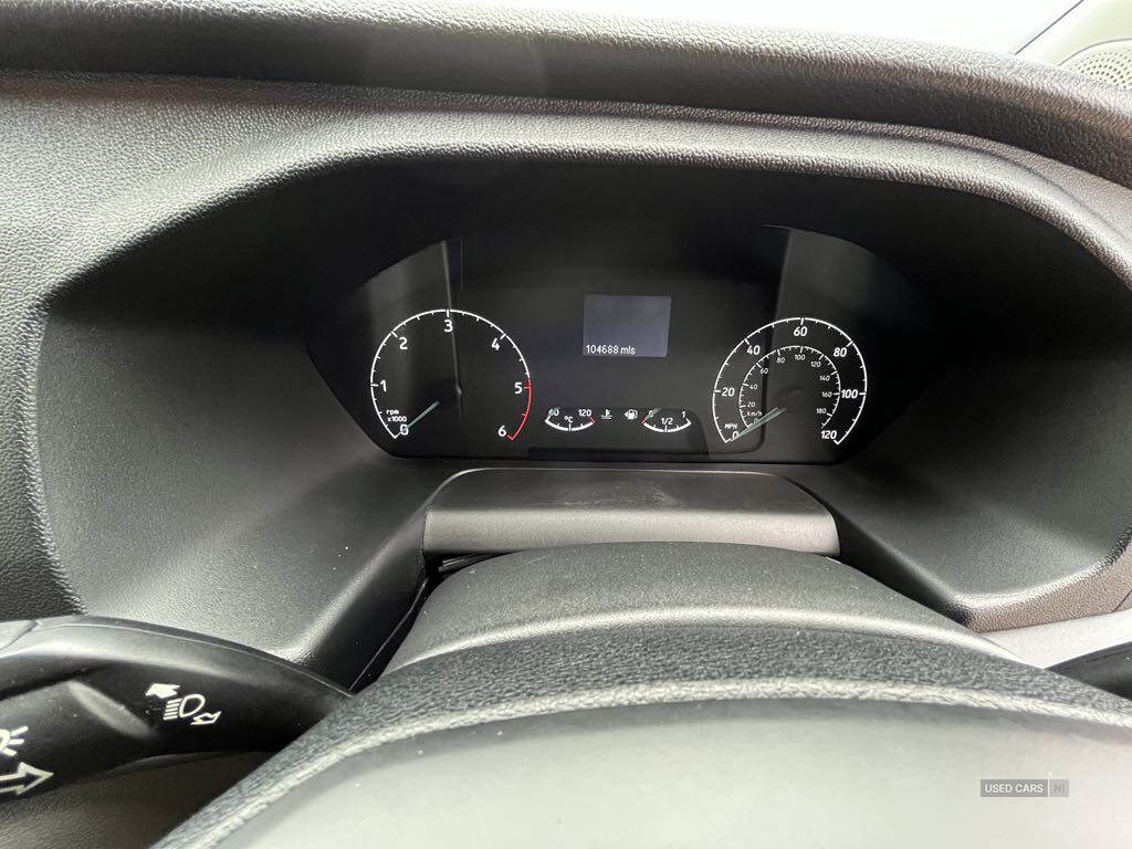 Oct 2019 Ford Transit Custom 2.0 EcoBlue 105ps Low Roof Leader Van