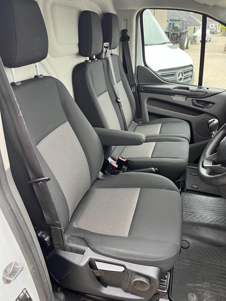 Dec 2018 Ford Transit Custom 2.0 TDCi 105ps Low Roof Van