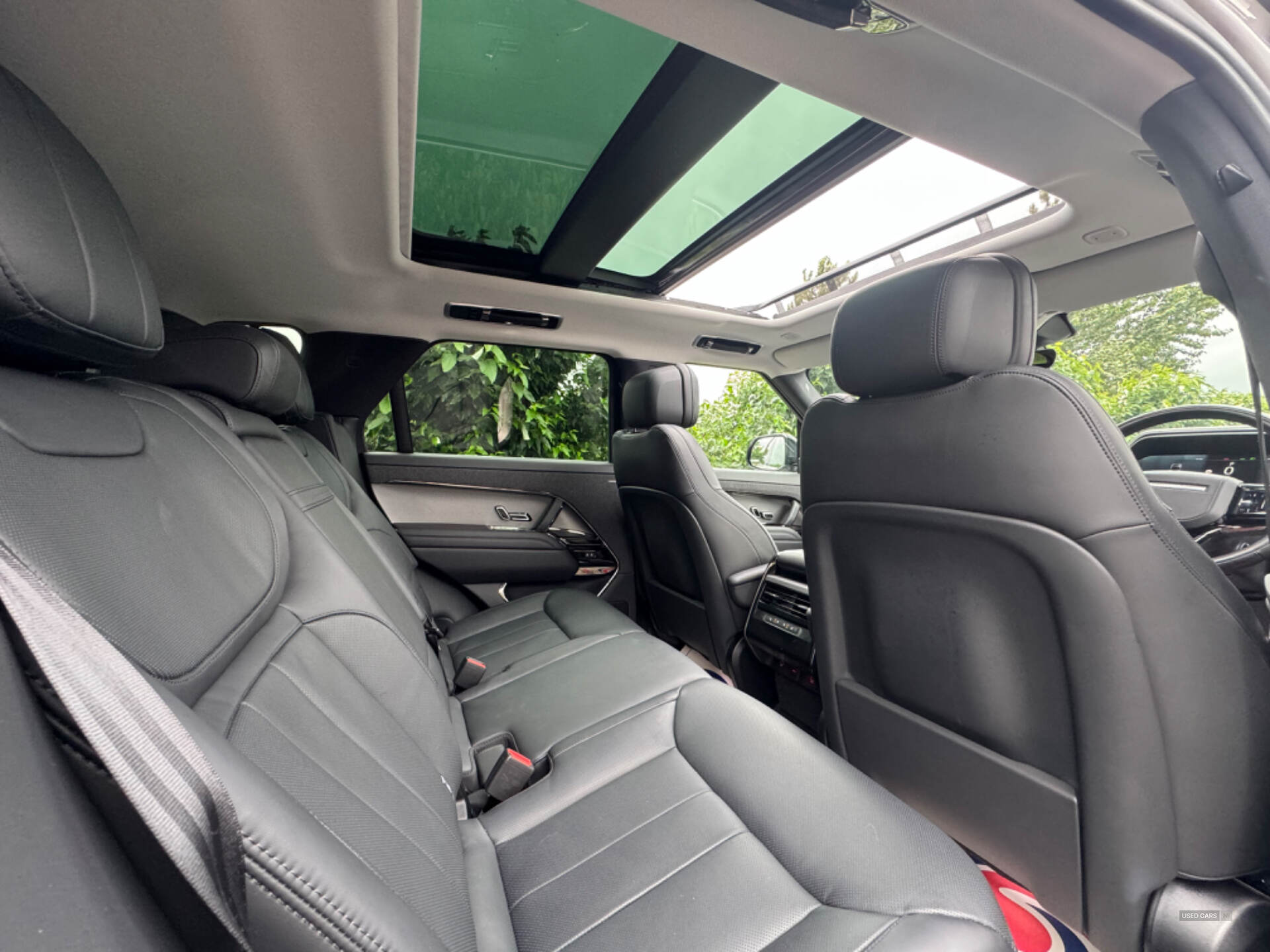 Apr 2023 Land Rover Range Rover Sport 3.0 D300 Dynamic SE 5dr Auto
