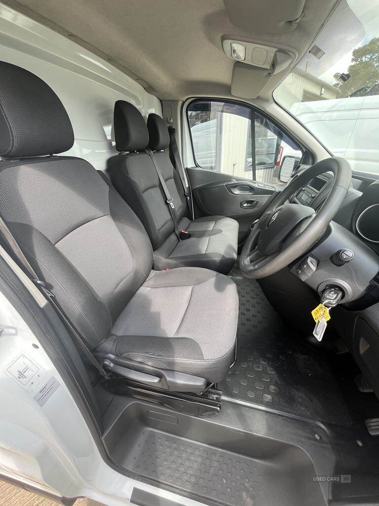 Sep 2020 Renault Trafic SL28 ENERGY dCi 120 Business Van