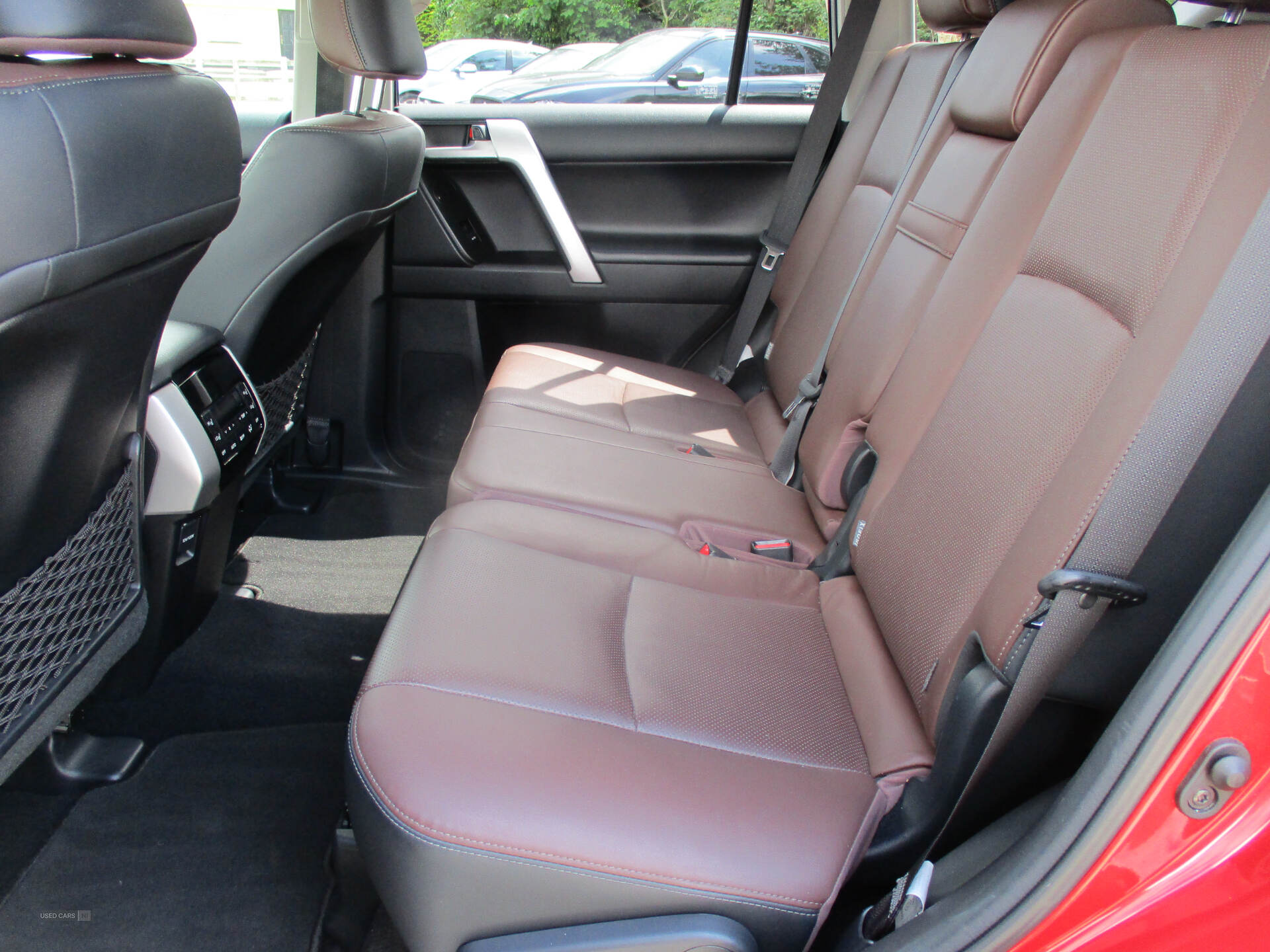 Toyota Land Cruiser DIESEL SW in Down