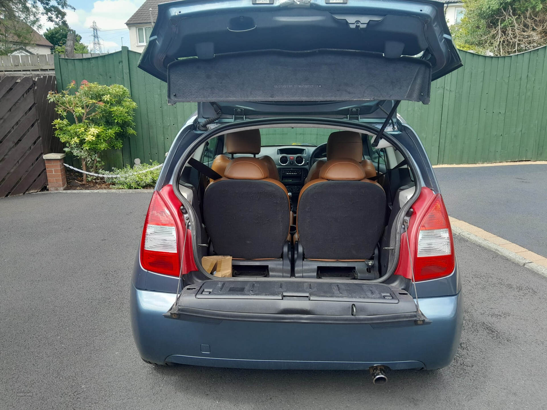 May 2007 Citroen C2 1.6i 16v Code 3dr