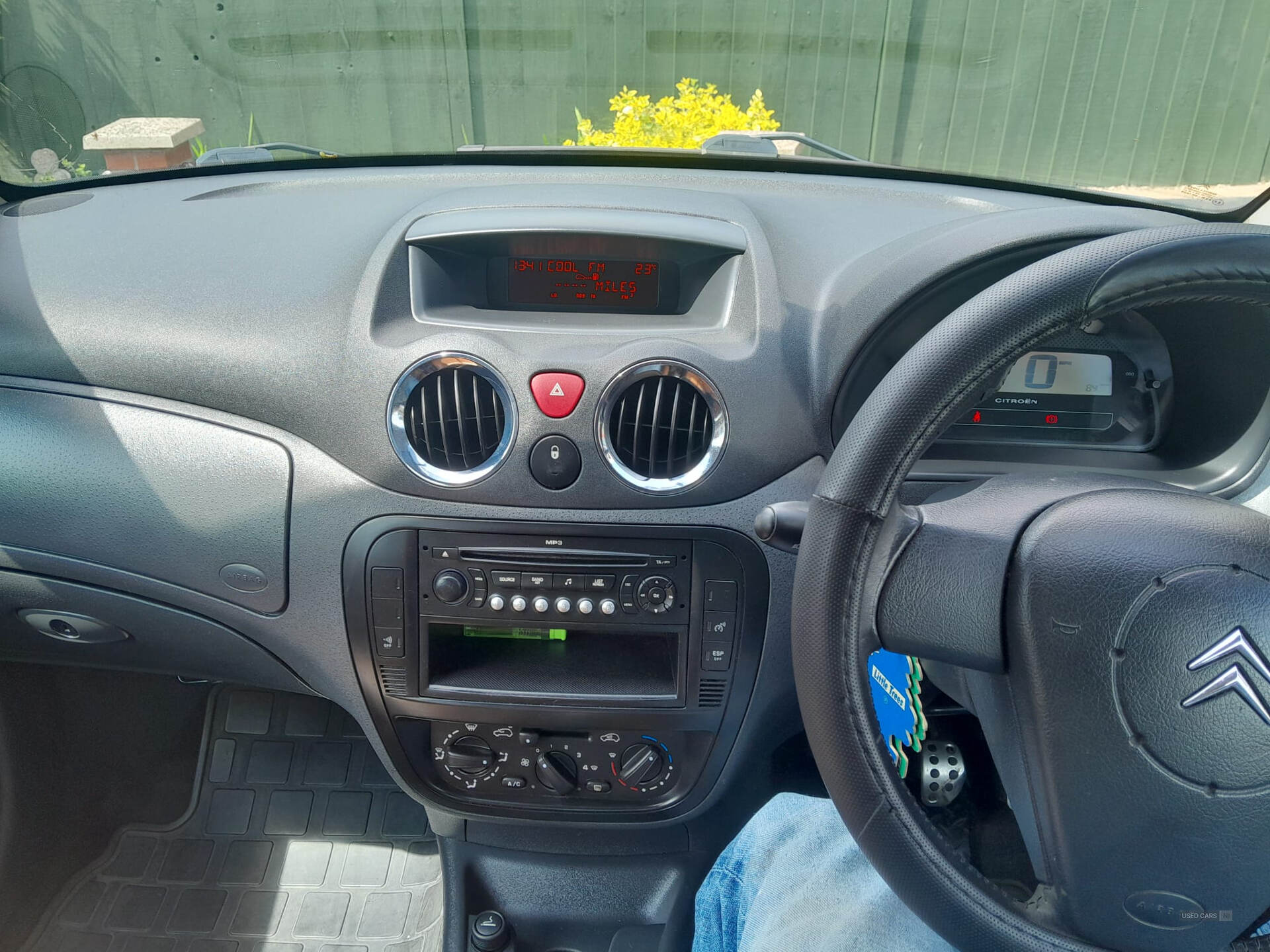 May 2007 Citroen C2 1.6i 16v Code 3dr