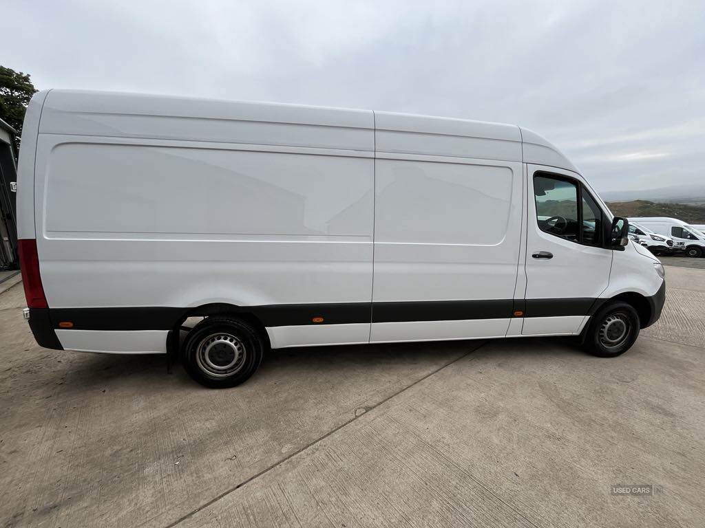 Mar 2022 Mercedes Sprinter 3.5t H2 Progressive Van