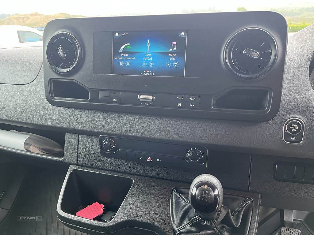 Mar 2022 Mercedes Sprinter 3.5t H2 Progressive Van