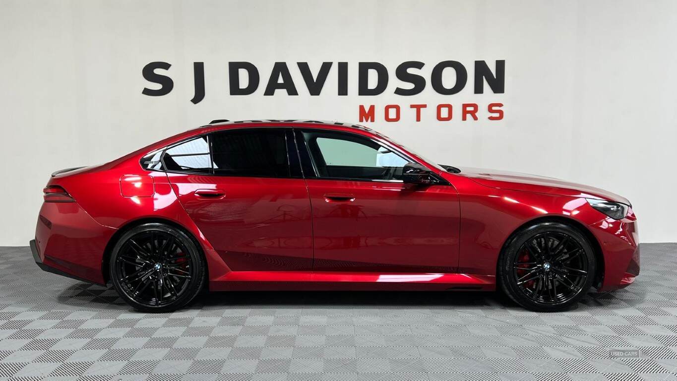 Dec 2024 BMW M5 M5 4dr DCT