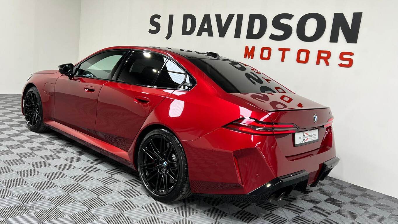 Dec 2024 BMW M5 M5 4dr DCT