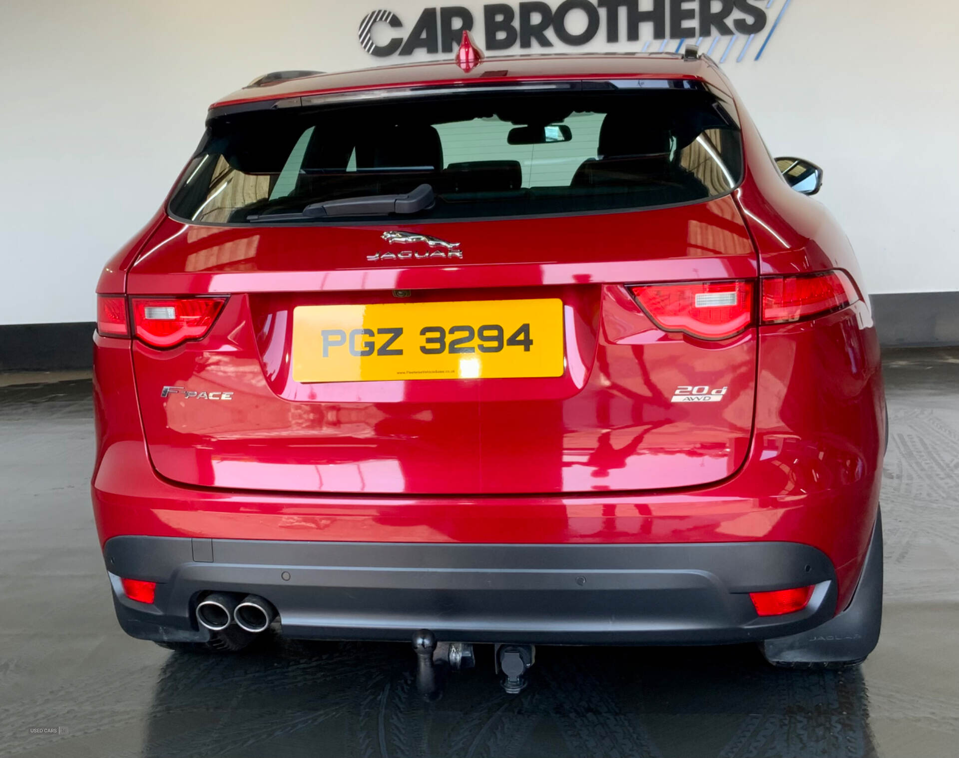 Nov 2016 Jaguar F-Pace 2.0d R-Sport 5dr Auto AWD