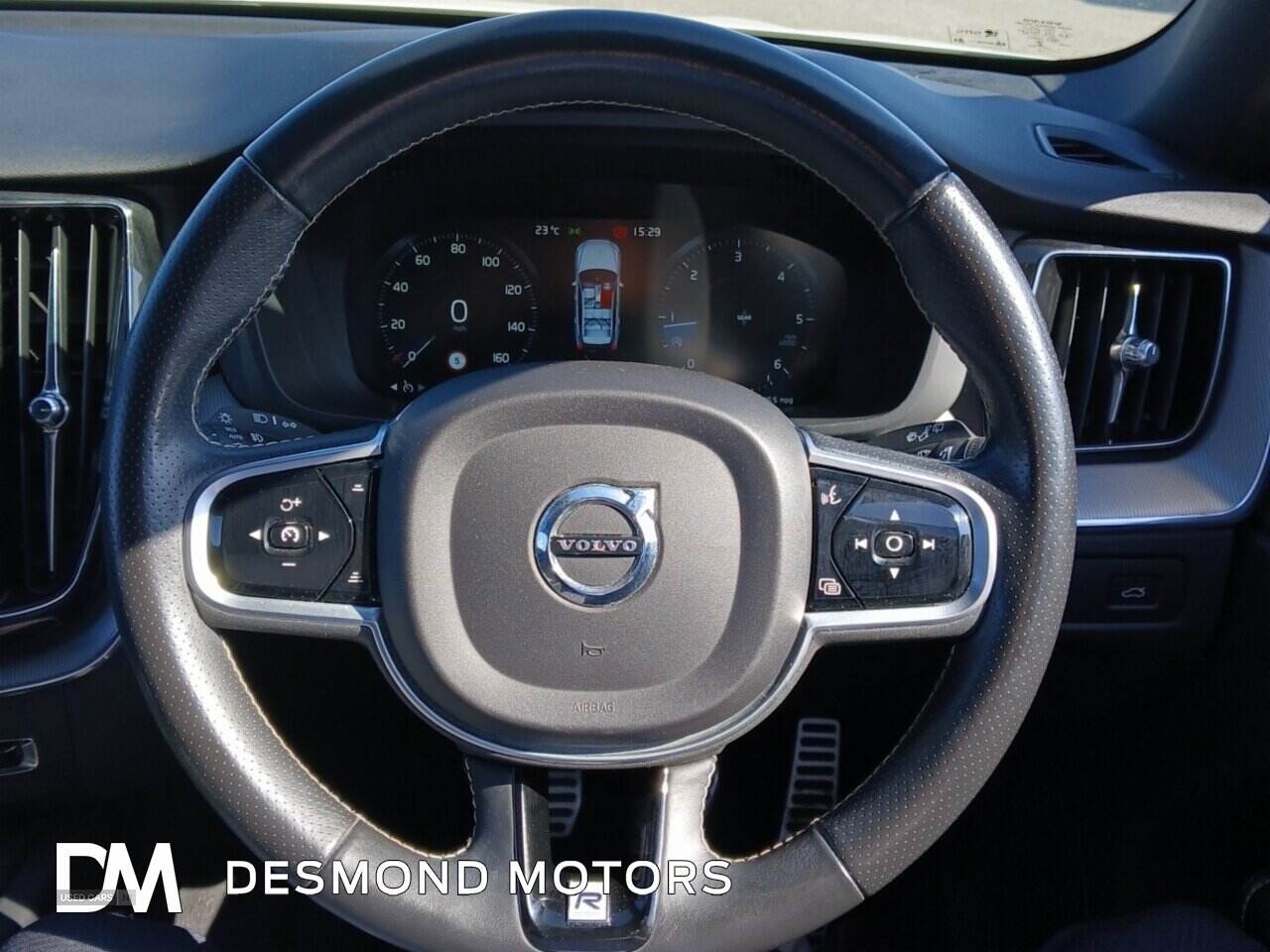 Mar 2018 Volvo XC60 2.0 D4 R DESIGN 5dr AWD