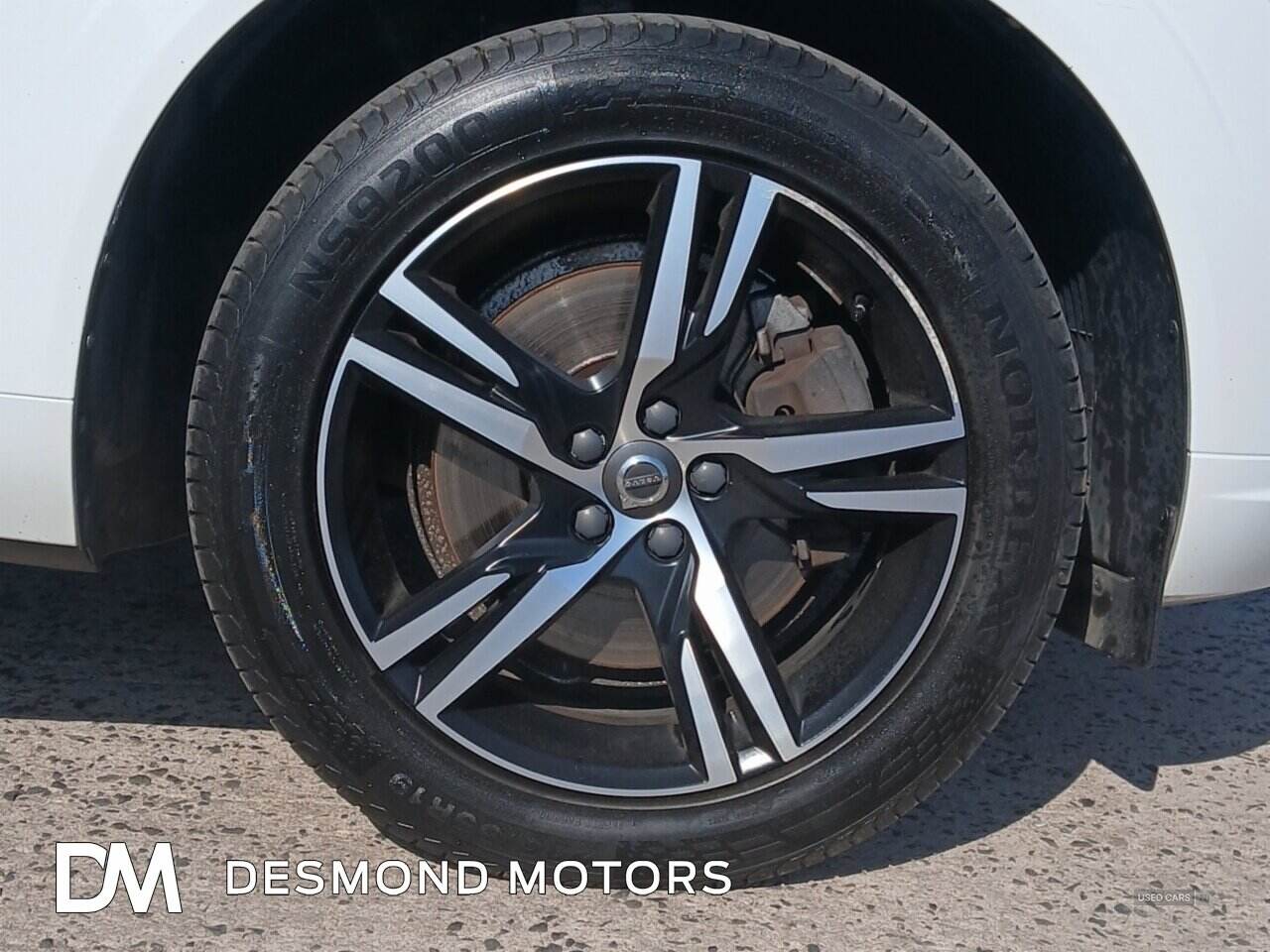 Mar 2018 Volvo XC60 2.0 D4 R DESIGN 5dr AWD