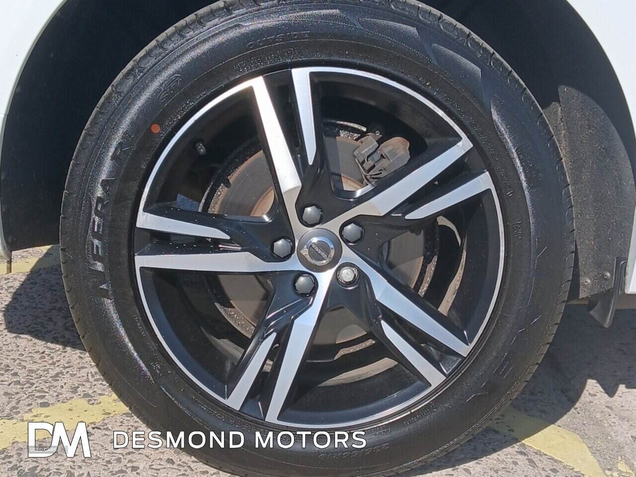 Mar 2018 Volvo XC60 2.0 D4 R DESIGN 5dr AWD