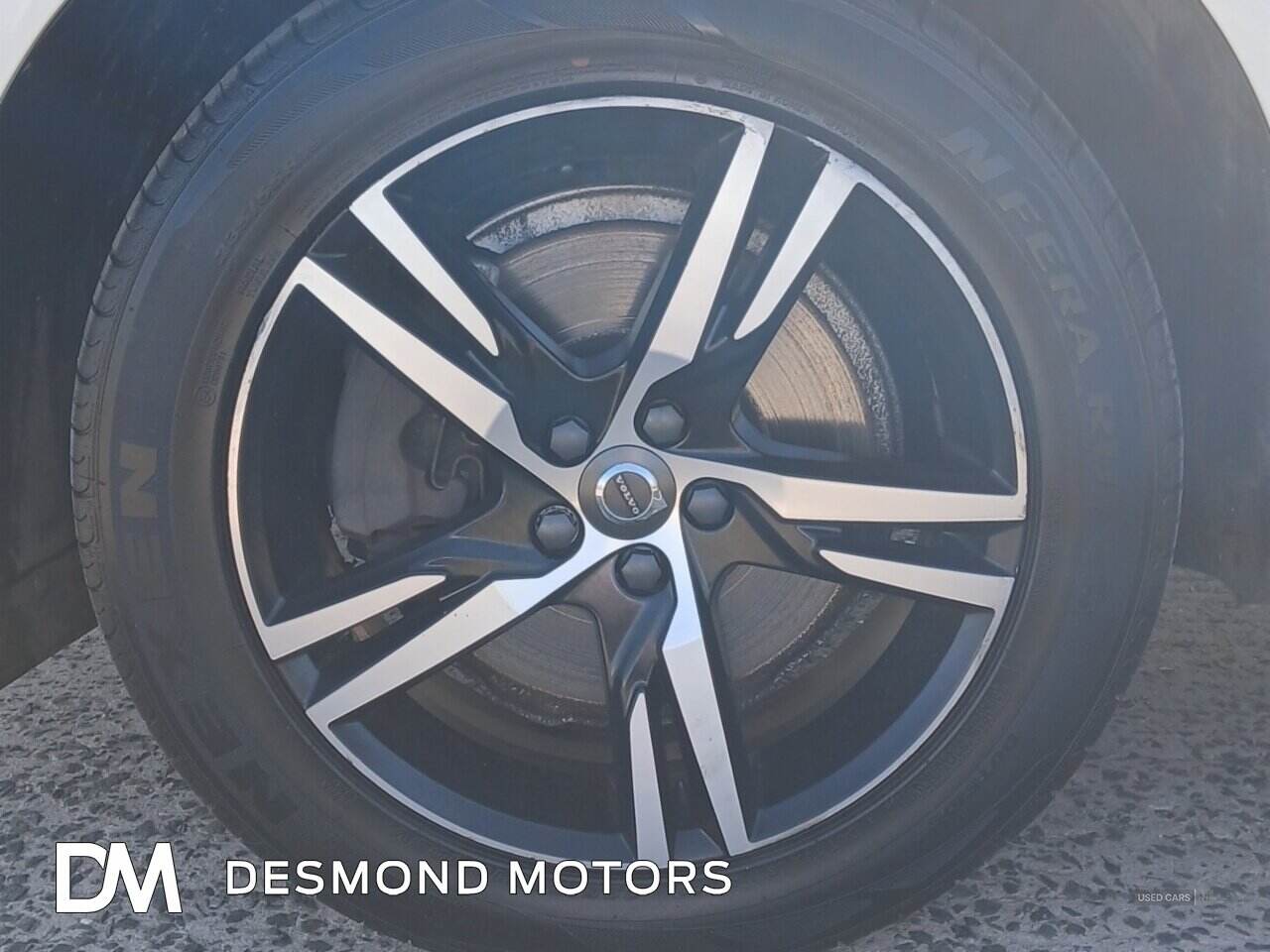 Mar 2018 Volvo XC60 2.0 D4 R DESIGN 5dr AWD