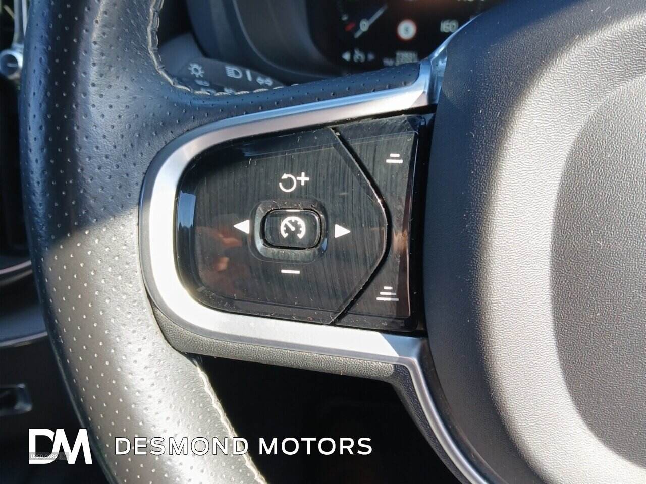 Mar 2018 Volvo XC60 2.0 D4 R DESIGN 5dr AWD