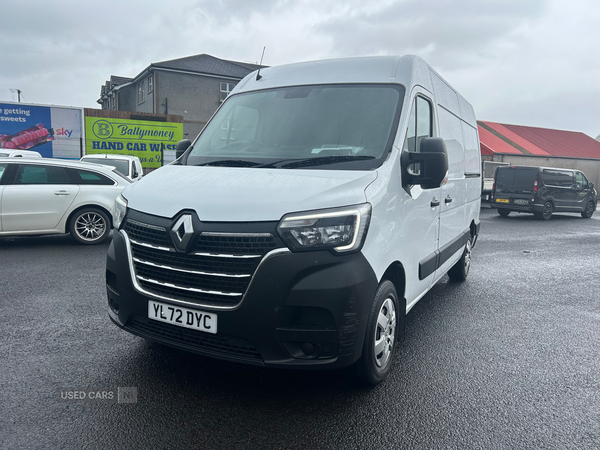 Renault Master MWB DIESEL FWD in Antrim